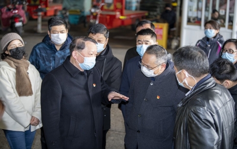 嘉兴市委常委、嘉兴经开区党工委书记陈利众莅临我司指导防疫保供工作